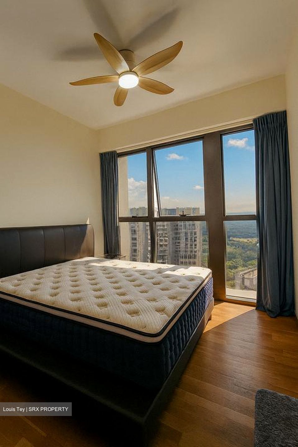 Commonwealth Towers (D3), Condominium #502800501